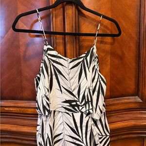 Mossimo Black and White Palm Leaf Tank Blouse size small